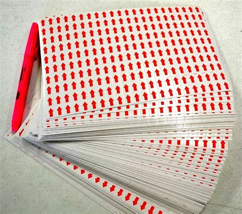 Amazon.com: Red Small Arrow Self Adhesive Sticker Labels 1/2 "x 3/8 ...