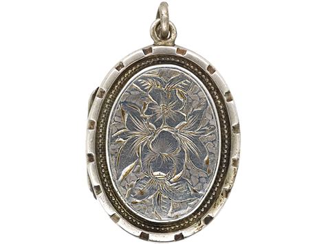 Victorian Silver Oval Locket (283N) | The Antique Jewellery Company