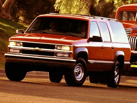 1999 Chevrolet Suburban Specs, Trims & Colors | Cars.com