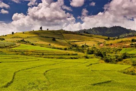 Scenic Photos: Myanmar Scenery Photos