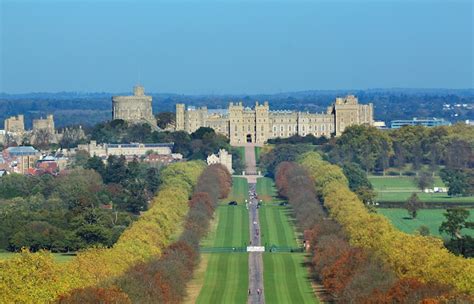 10 Largest Castles in the World (+Photos) - Touropia