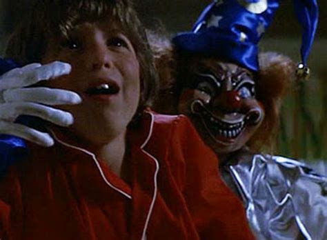 This Clown On The Poltergeist Poster Is Really Creepy - CINEMABLEND