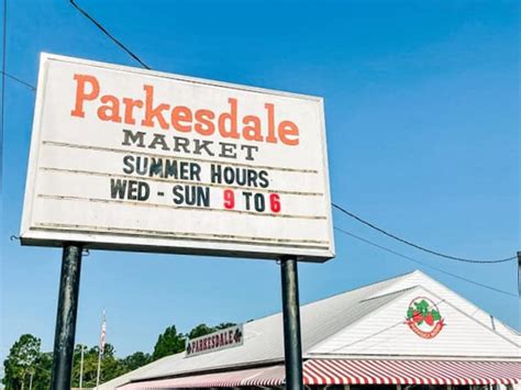 This Florida Farm Market Boasts The Best Strawberry Shortcake In The World