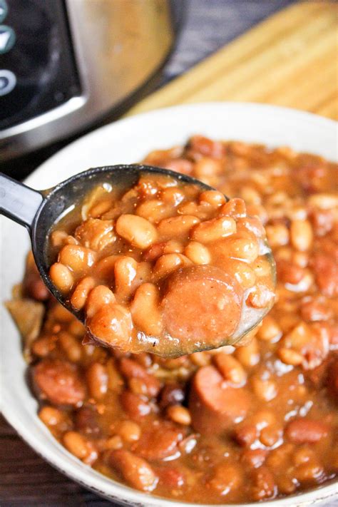 Slow Cooker Cowboy Beans