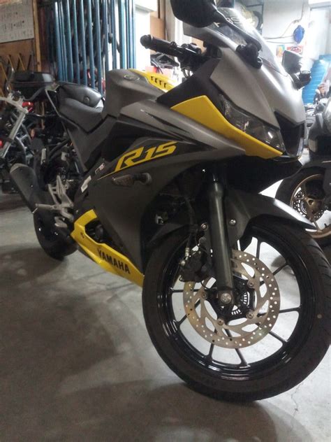 Yamaha R15 V3. Low mileage, Motorcycles, Motorcycles for Sale, Class 2B on Carousell