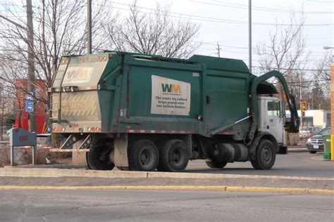 WM 209035 Waste Management Mack front loader garbage truck… | Flickr