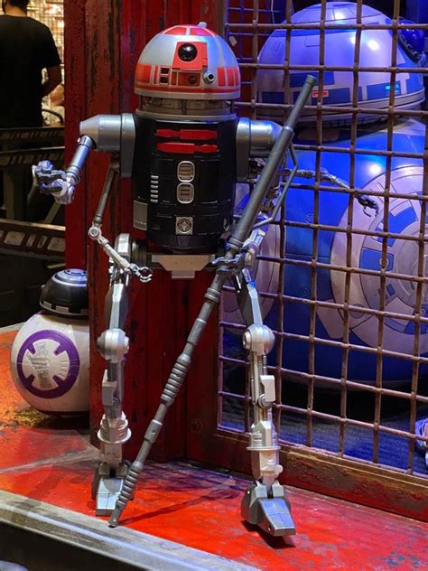 New Remote Control Droids Available at Star Wars: Galaxy's Edge ...