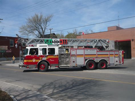 Ottawa Fire Service "Ladder 11" ladder truck. | Ottawa Fire … | Flickr