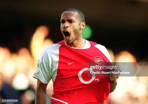 Thierry Henry Photos Photos and Premium High Res Pictures - Getty Images