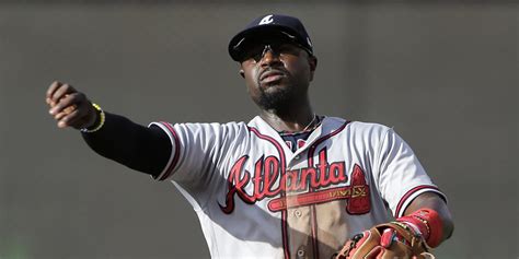 Braves' Brandon Phillips moves to third base