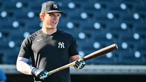 Harrison Bader injury: Yankees center fielder suffers left oblique strain, expected to miss six ...