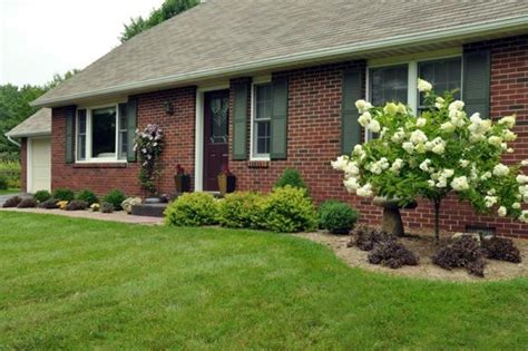 landscaping ideas for ranch style home - alvornadansar