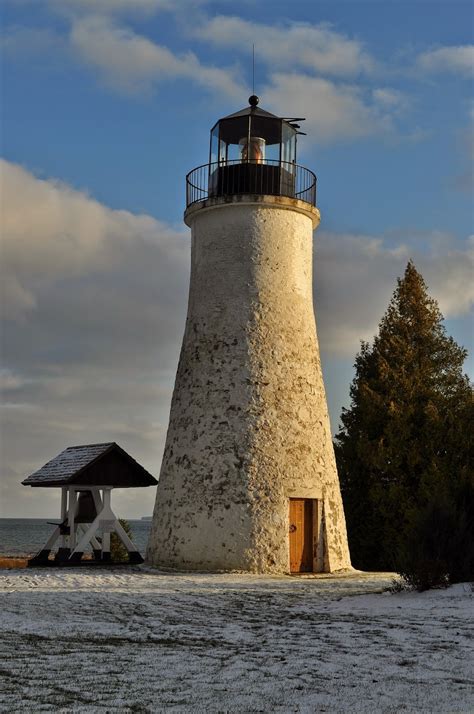 WC-LIGHTHOUSES: "OLD" PRESQUE ISLE LIGHTHOUSE-MICHIGAN