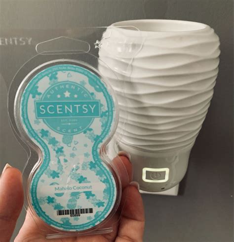 Mahalo Coconut Pods & Wall Fan Diffuser | Scentsy diffuser, Scentsy, Essential oil fragrance