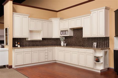 Kitchen Cabinets Ready Assembled : Dakota White Pre-Assembled Kitchen ...