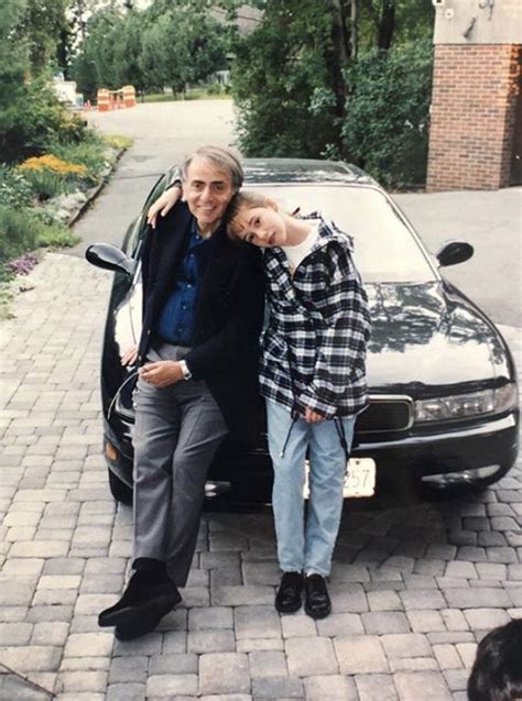 Carl Sagan and his daughter Sasha Sagan 1990’s : r/OldSchoolCool