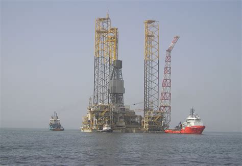 BP reports oil & gas production dip in Azerbaijan - Oil & Gas Middle East