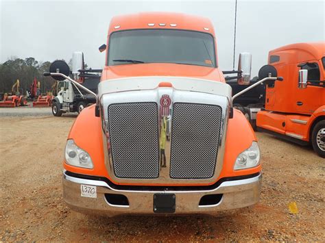 2019 KENWORTH T680 Sleeper Truck - J.M. Wood Auction Company, Inc.