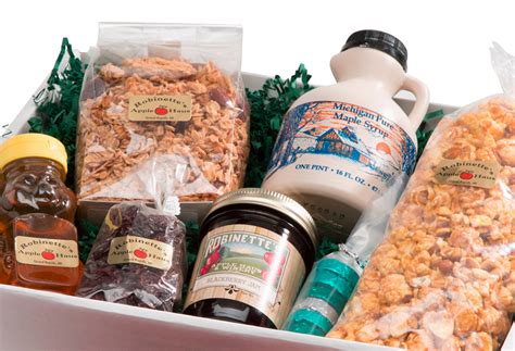 Taste of Michigan Gift Box - Robinette's Apple Haus & Winery