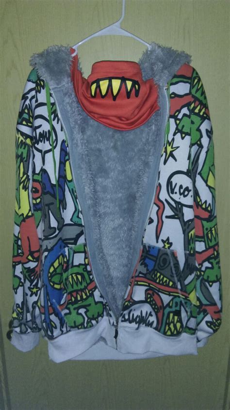 Volcom Monster Hoodie for Sale in Olympia, WA - OfferUp