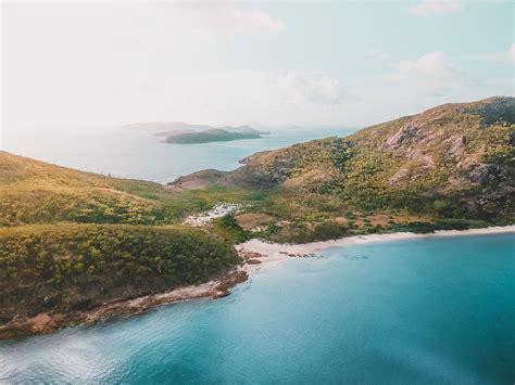 Shaw Island, Whitsundays, Queensland! @australia @queensland #thisisqueensland . . . . . . . . # ...