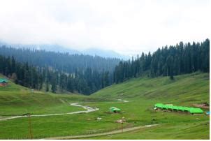 Gulmarg Meadows in Gulmarg, India - Lets Book Hotel