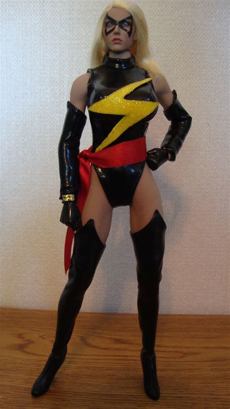 NEW PRODUCT: 7CCTOYS 1/6 scale Lady Marvel Female Action Figure