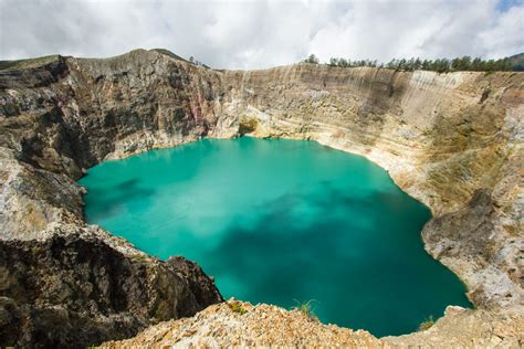 Kelimutu 3 Colors Lake, Flores, Indonesia