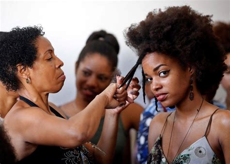 Curls and Afros to vindicate Afro-Cuban culture | OnCubaNews English