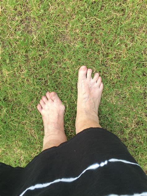 Surprising Health Benefits of Walking barefoot on the Grass – In My Everyday Life