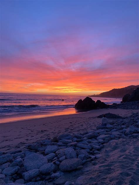 malibu sunset | Malibu sunset, Malibu california beach, Water sunset