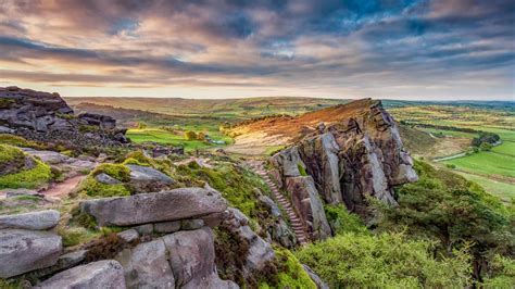 The best walks in the Peak District: 8 great hikes for rolling hills, open moorland and ...