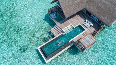 Maldives Overwater Villa | Sunrise | Four Seasons Landaa Giraavaru