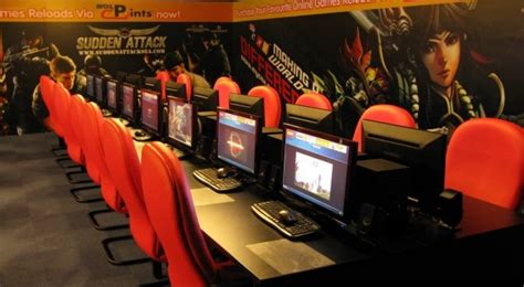 This Gamer Lived In Internet Cafes For 10 Years | Cinemablend