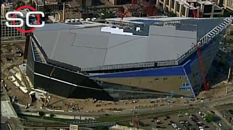 Roof incident leaves 1 dead, 1 injured at Minnesota Vikings' new stadium - ABC News