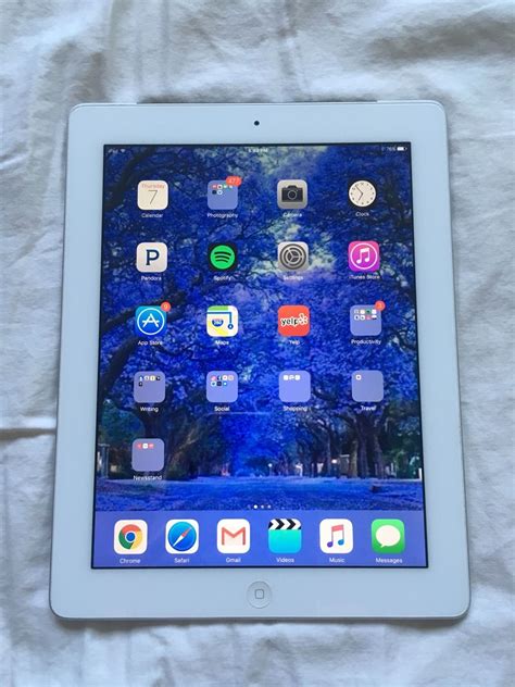 Apple iPad 4th Generation, 9.7in (16GB, 32GB, 64GB, 128GB) Wi-Fi, Reti ...