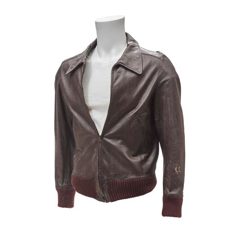 Henry Winkler Auctioning 'Happy Days' Fonzie Leather Jacket