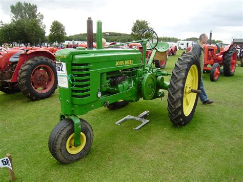 John Deere Model B - Tractor & Construction Plant Wiki - The classic vehicle and machinery wiki