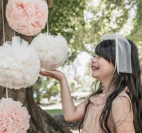 Tulle pom poms medium. pom poms for nursery decor. wedding | Etsy