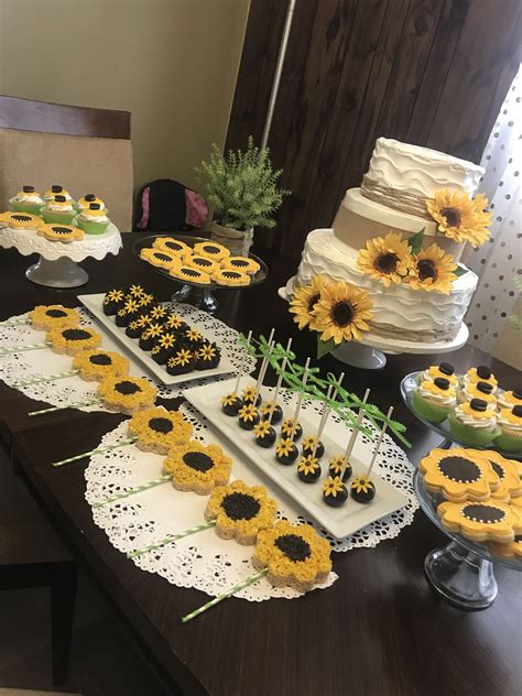 Sunflower table dessert party ideas | Sunflower party, Sunflower ...