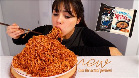 NEW SPICY FIRE NOODLE & SAMYANG HAMBURGERS 먹방 MUKBANG - YouTube in 2021 | Mukbang, Spicy, Spicy ...