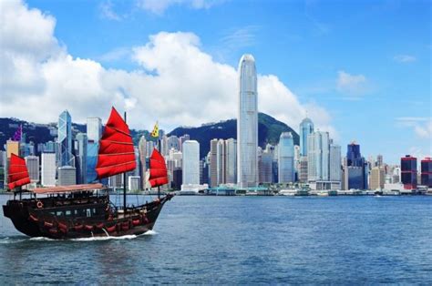 Hong Kong & Macau Travel Guide