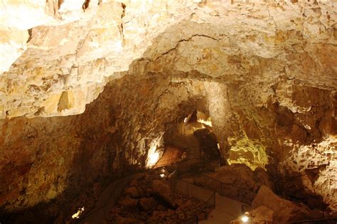 Grand Canyon Caverns Suite