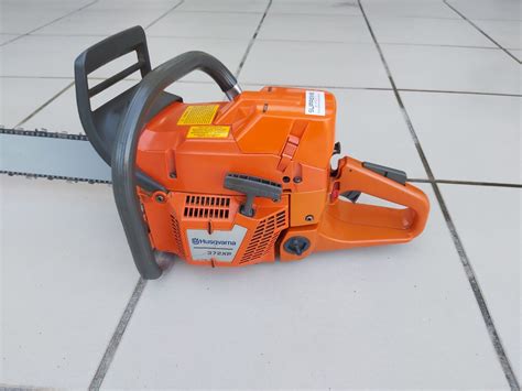 HUSQVARNA 372XP with 28 inch Bar HIGH TOP *Nice Saw* - Chainsaw Parts World