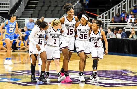 Women's Final Four: Mississippi State Is Back, but UConn Is Team to Beat