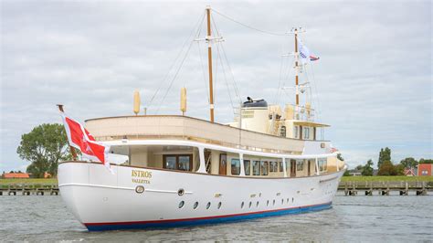 Feadship Completes Restoration on 1954 Yacht Istros