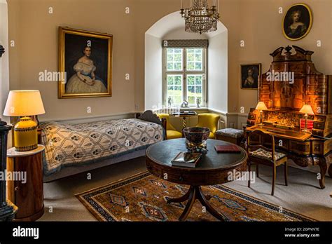 Egeskov Castle (Egeskov Slot) Faaborg-Midtfyn, Denmark Stock Photo - Alamy