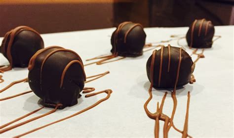 Recipe: Gianduja Crunch Truffles | Chocolate Disorder