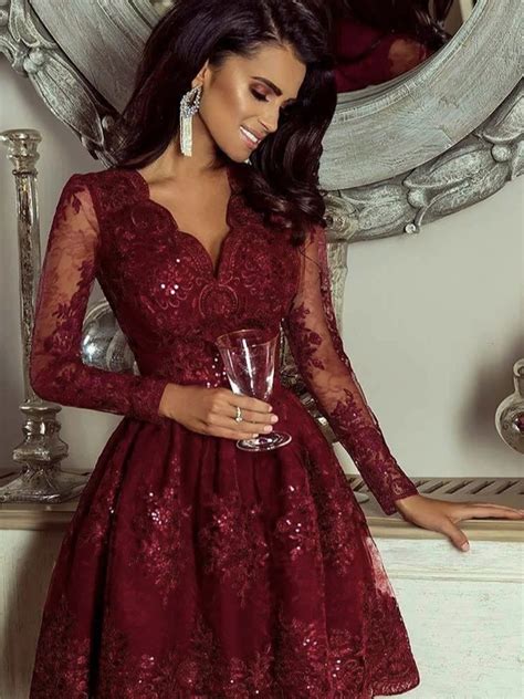 A Line V Neck Burgundy Lace Short Prom Dresses, Long Sleeves Short Bur ...