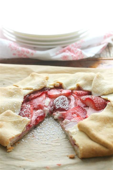 Rustic Strawberries and Cream Tart | Dessert recipes, Clean eating cake recipes, Real food dessert